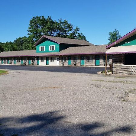 Northwinds Lodge Prudenville Exterior photo