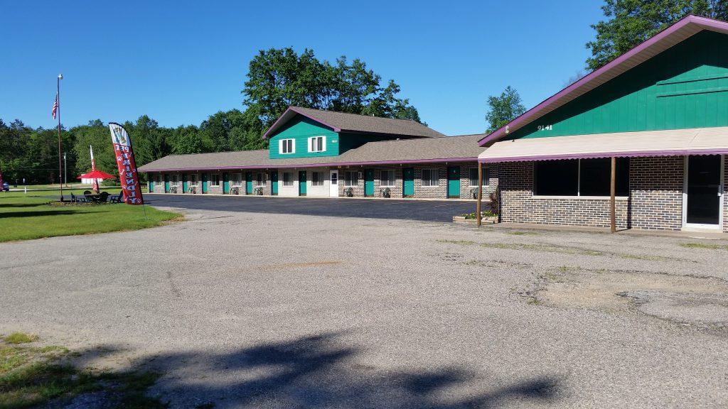 Northwinds Lodge Prudenville Exterior photo